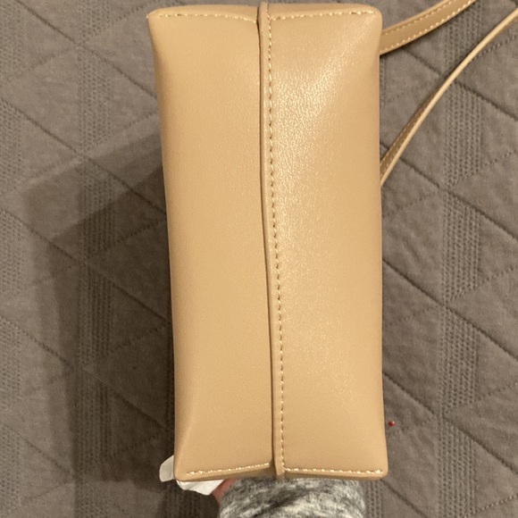 Samara Soft Pink Crossbody Bag - Picture 3 of 13